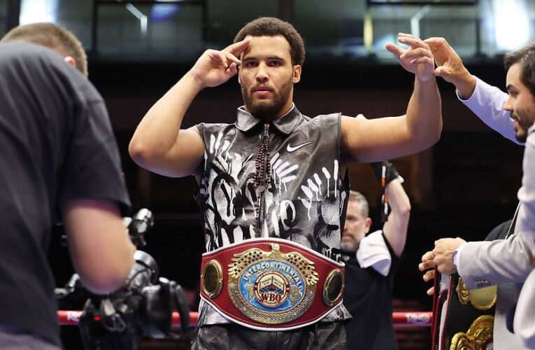 Експерт назвав непереможного для Ітауми суперника