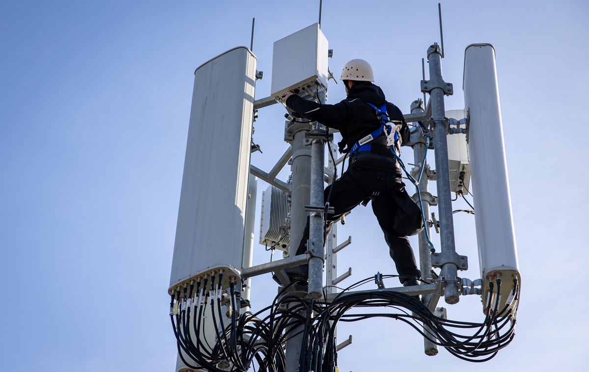 Новини України - Федоров анонсував покращення мобільного зв’язку