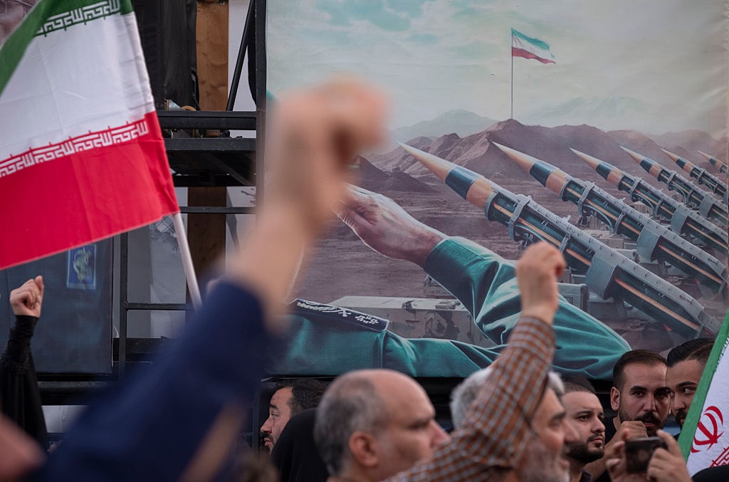 Новини світу - FT: Іранські ядерники запросили в РФ ізотопи для створення боєголовок