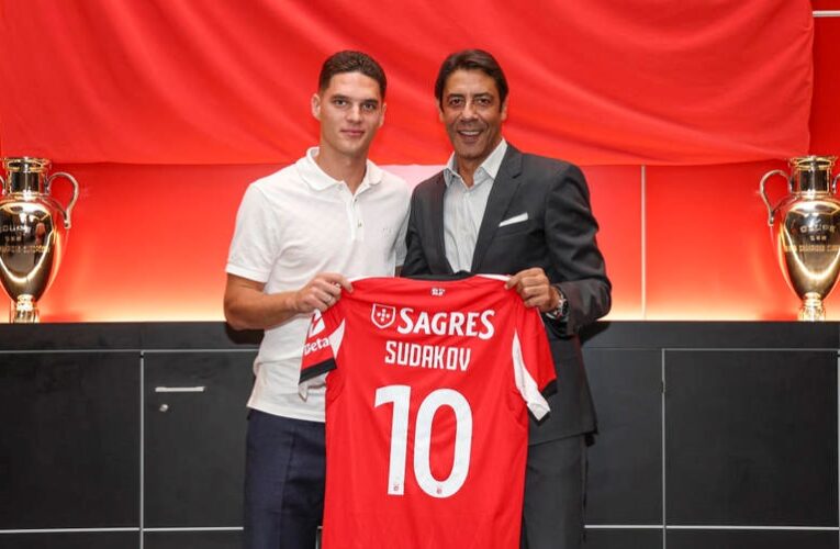 Георгій Судаков перейшов у Бенфіку