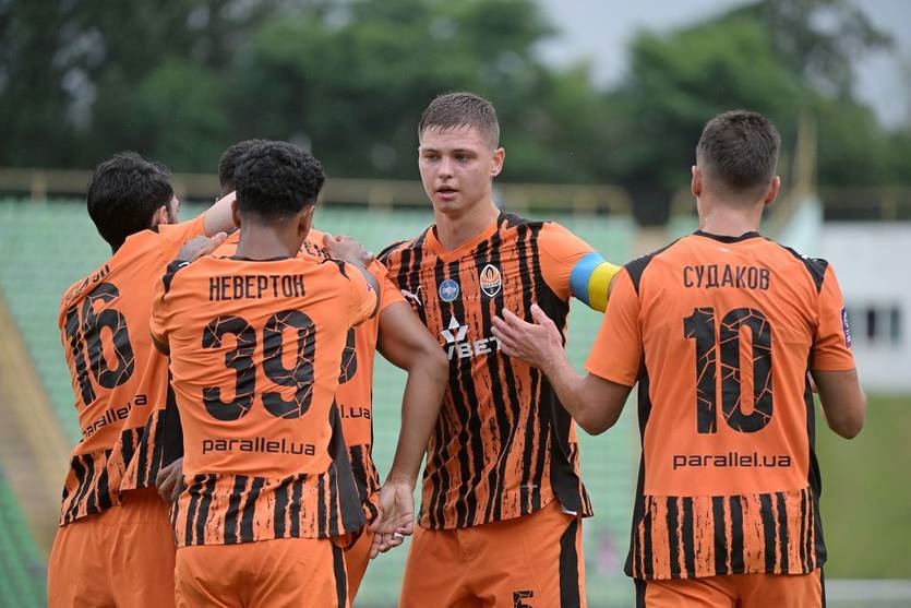 Новини спорту - Гра із Серветтом для Шахтаря склалася так, що вийшла нічия