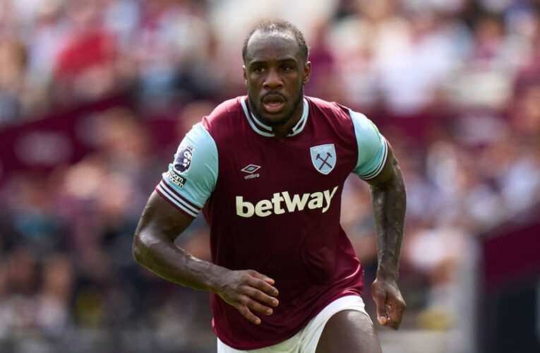 Гравець, який ледь не загинув в аварії, залишає клуб АПЛ