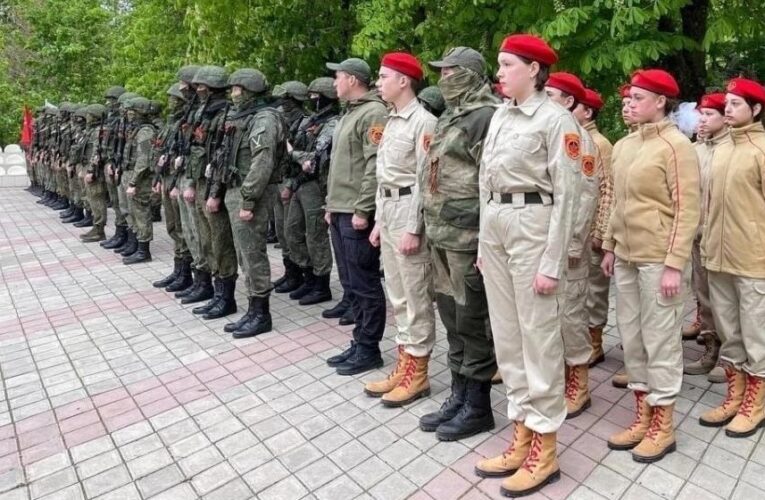 ГУР назвало росіян, що готують викрадених українських дітей для армії РФ