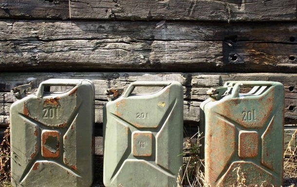 Новини світу - Гуртові ціни на бензин у Росії досягли рекорду