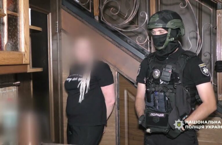 Поліція викрила учасників злочинної групи, які за 5 мільйонів обіцяли «вирішити» справу наркодилера