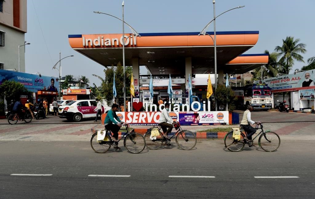 Новини бізнесу - Індія після погроз Трампа "замінила" російську нафту американською