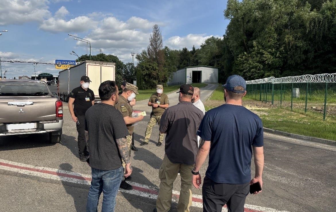 Новини України - Кількох українських мігрантів видворили зі США