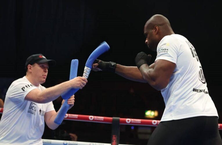 Кінець співпраці: тренер Дюбуа пішов з команди