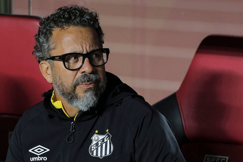 Новини спорту - Клуб Неймара залишився без тренера після нищівної поразки