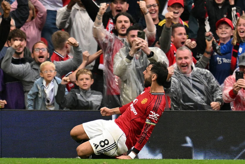 Новини спорту - Манчестер Юнайтед оформив переможну гру над Бернлі з рахунком 3:2