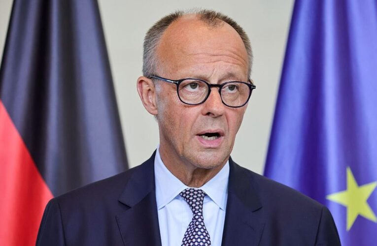 Мерц назвав термін для зустрічі Зеленський-Путін