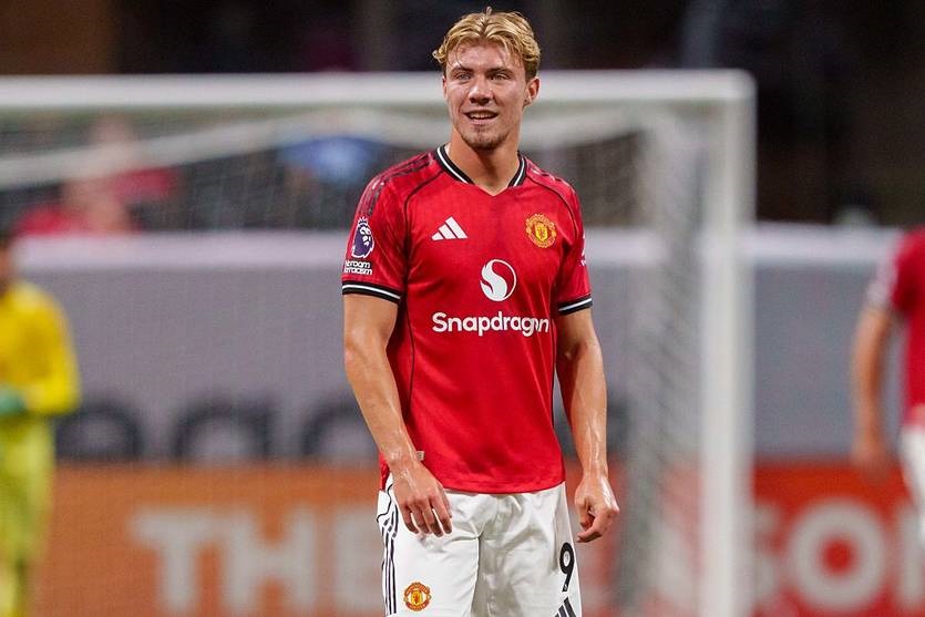 Новини спорту - Мілану видається можливим взяти в оренду форварда, що грав в АПЛ