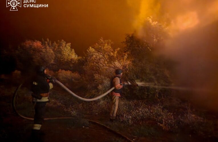На Сумщині через обстріли виникли пожежі
