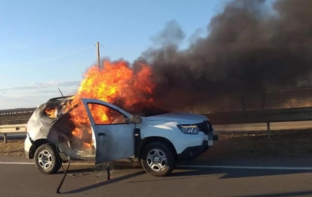 На трасі Херсон-Миколаїв обмежили рух через російські дрони