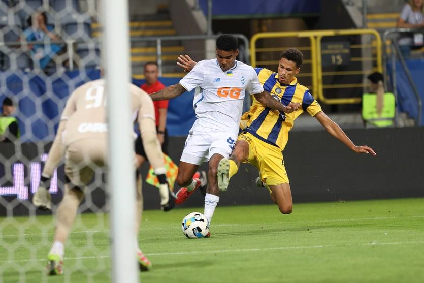 Новини спорту - Нападник Динамо назвав фактор, який завадив команді пройти далі