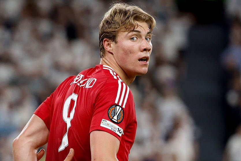 Новини спорту - Наполі приєднався до гонки за форварда Манчестер Юнайтед