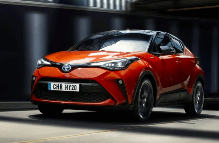 Названо ТОП-10 автомобілів, які українці купили в салонах у липні