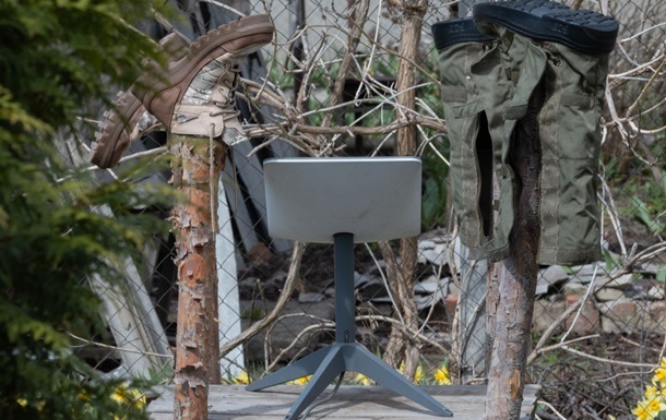 Небезпечні зв’язки: Україну знову шантажують через Starlink