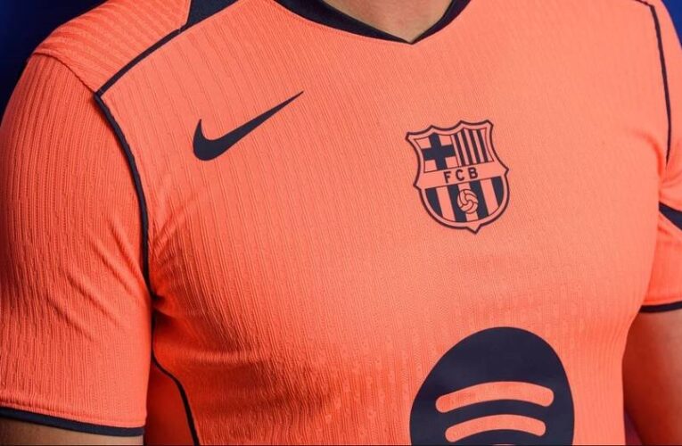 Новий образ Барси: клуб представив третю форму