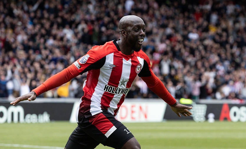 Новини спорту - Ньюкасл підвищив ставку в переговорах щодо форварда Брентфорда