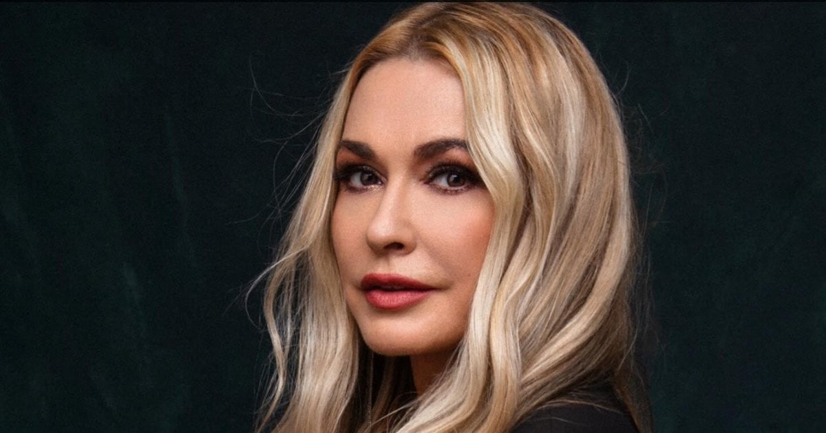 Новини культури - Ольга Сумська показала архівні фото з дитинства та юності