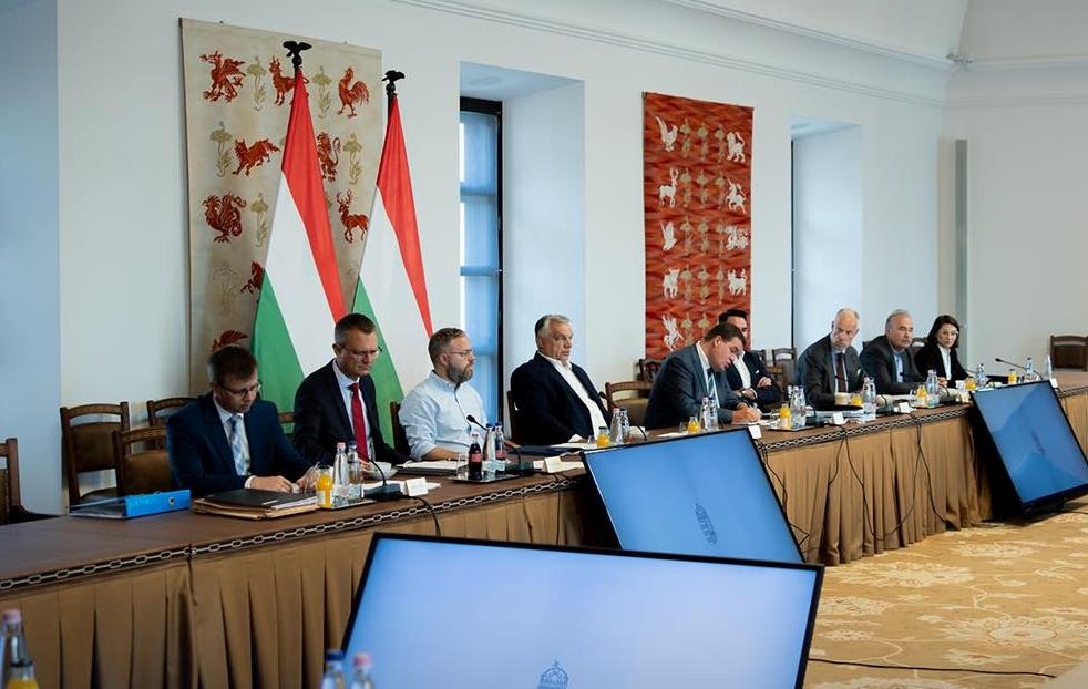 Новини України - Орбан відреагував на удар Росії по Мукачеву