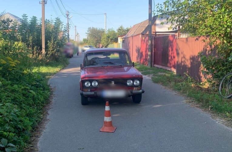 Під Києвом п’яний водій збив жінку на кріслі колісному