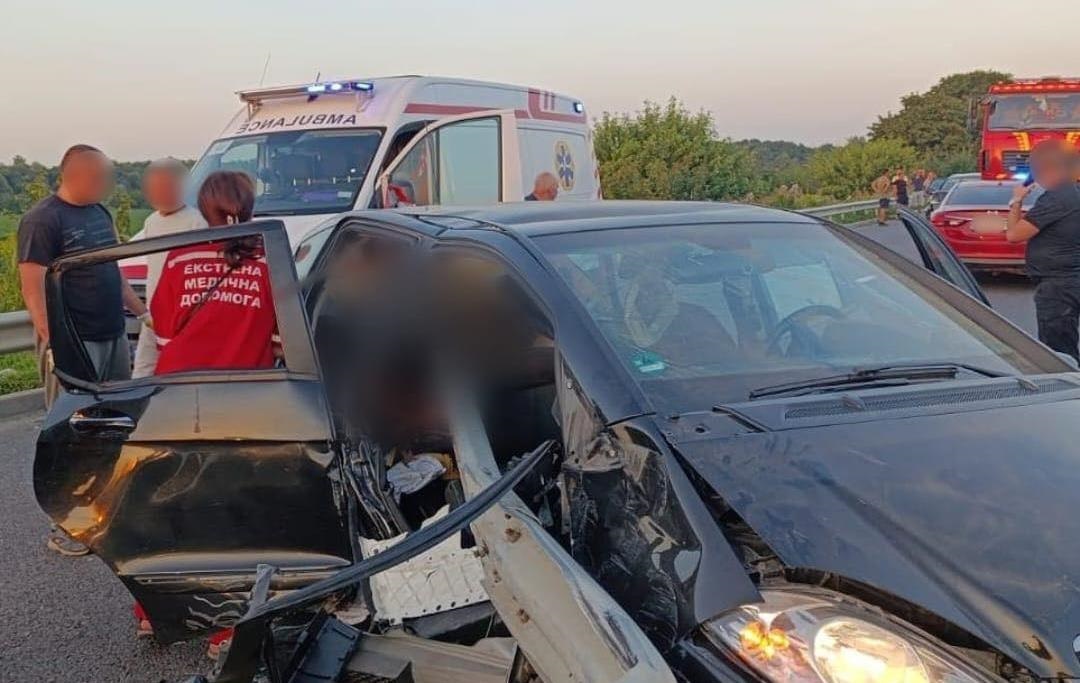 Новини України - Підлітки потрапили у смертельну ДТП на Львівщині