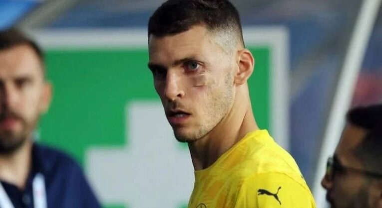 Після матчу з Динамо воротар Пафоса опинився в лікарні