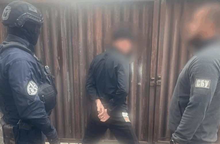 Поліція викрила закарпатських “кур’єрів” на збуті марихуани