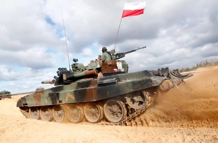 Польща повідомила, чи направить солдатів в Україну