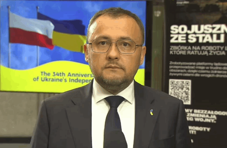 Посольство звернулося до українців у Польщі через вето Навроцького