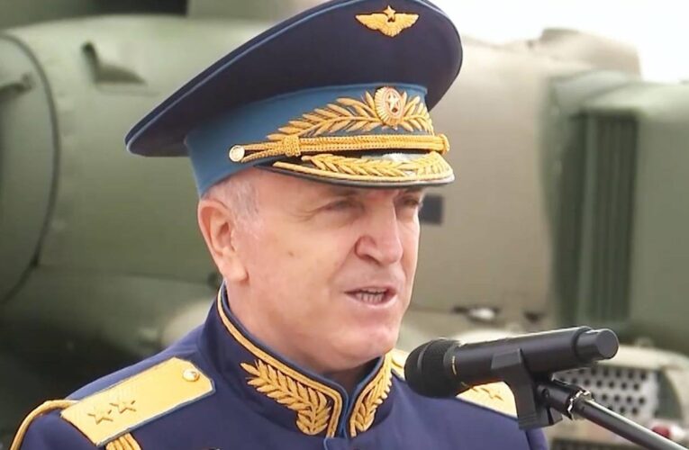 Повідомлено підозру генералу РФ, що наказав бомбити театр в Маріуполі