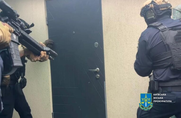 Правоохоронці України та Молдови викрили шахрайську схему з автомобілями