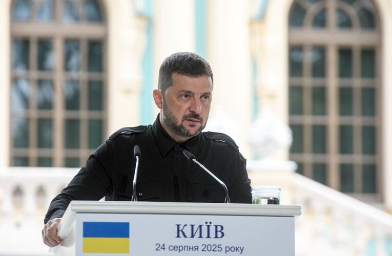 Президент прокоментував заборону на удари вглиб РФ