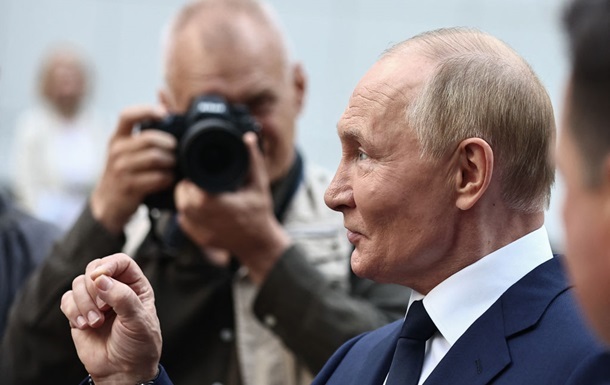 Новини України - Путін обіцяє зупинити війну в обмін на схід - WSJ