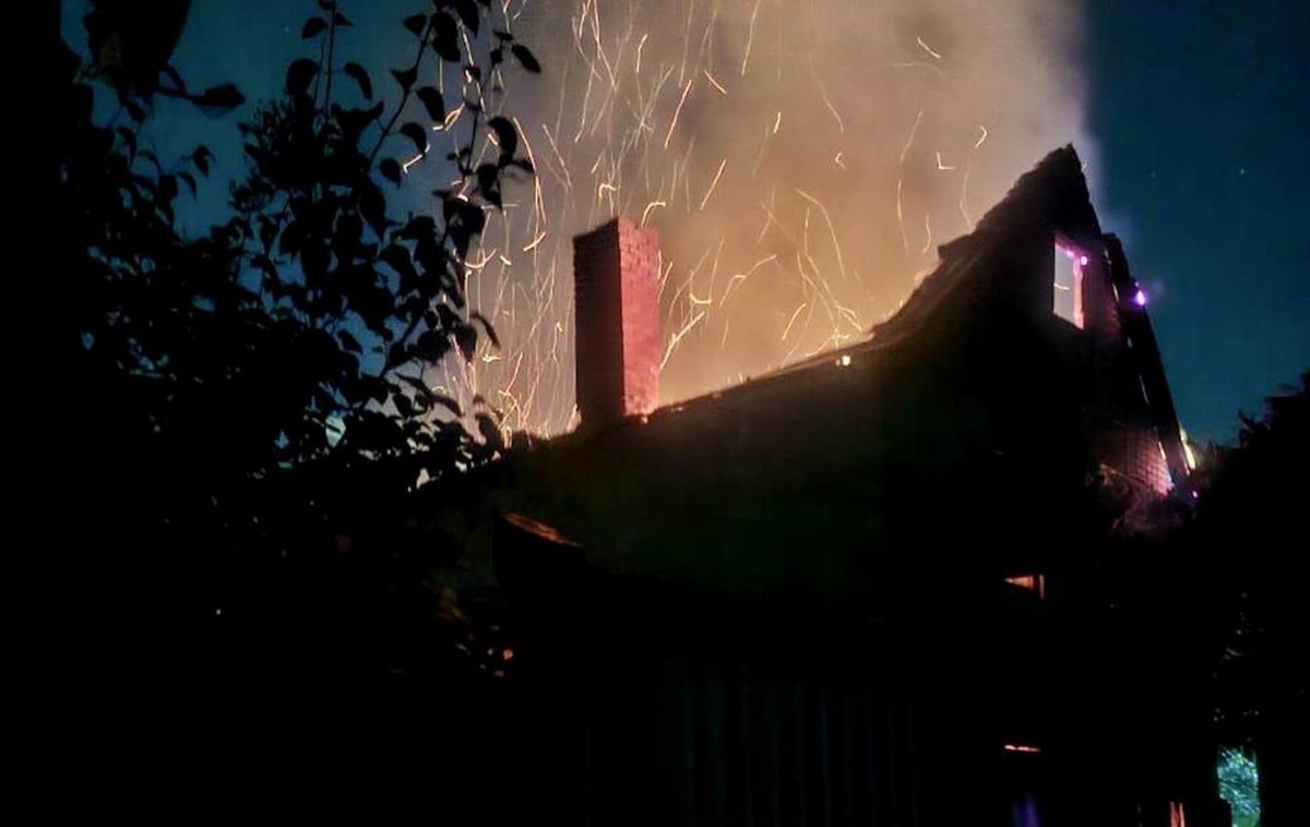 Новини України - РФ обстріляла Суми: пошкоджені житлові будинки