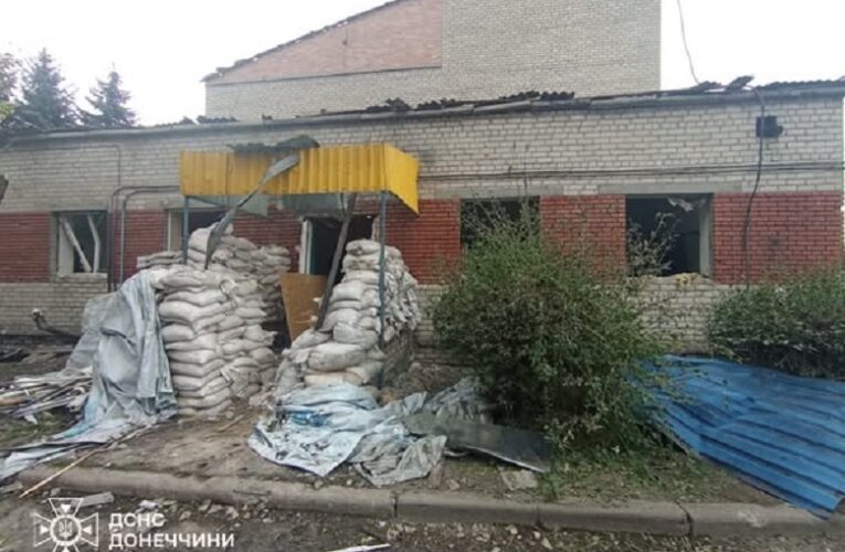 РФ вдарила по пожежній частині у Добропіллі