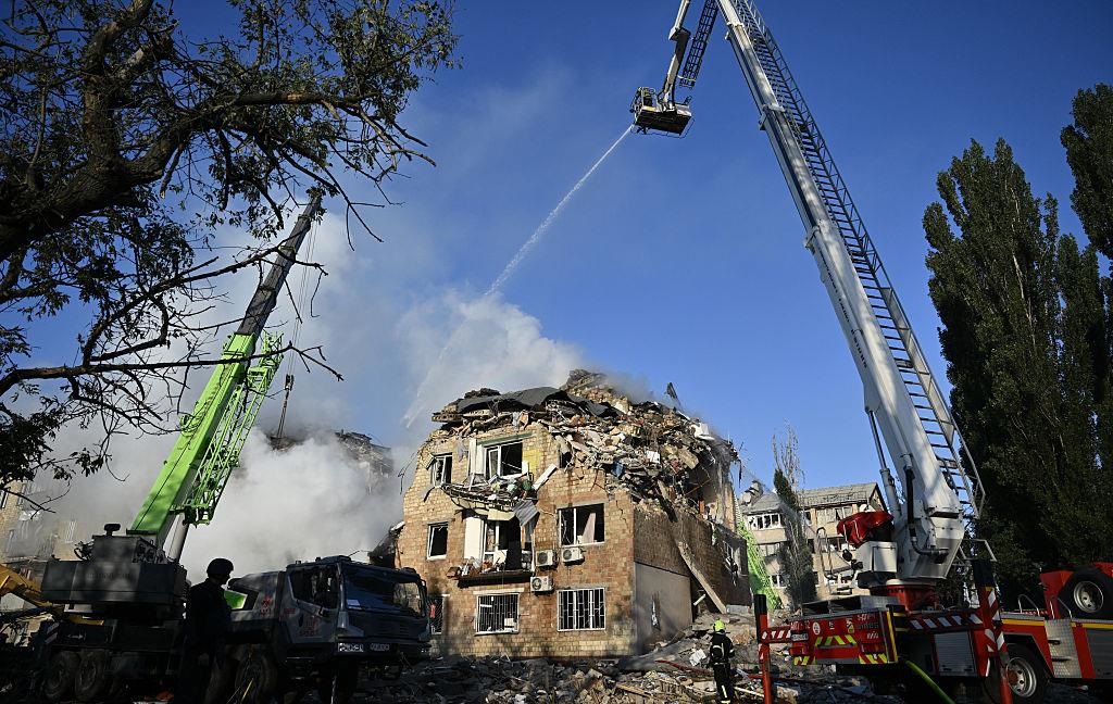 Новини України - Росія навмисно завдає удари по будинкам - ОП