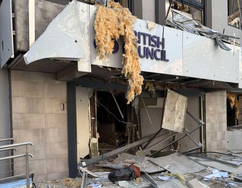 Новини світу - Росія пошкодила офіс Британської ради у Києві