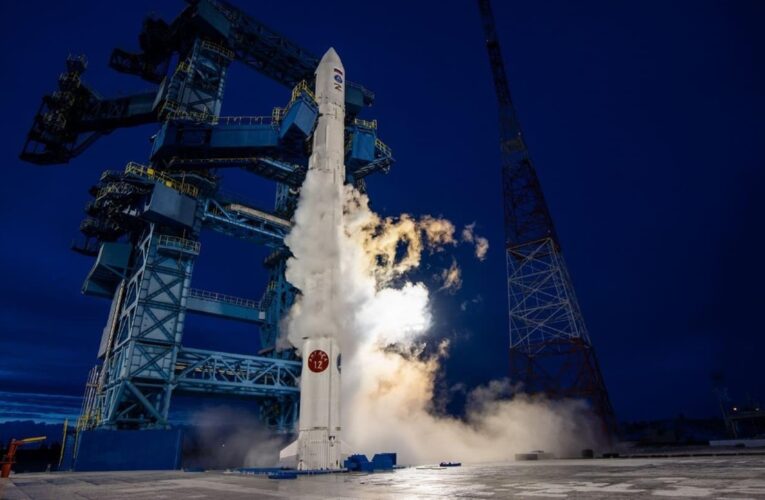 Росія запустила військові супутники на орбіту