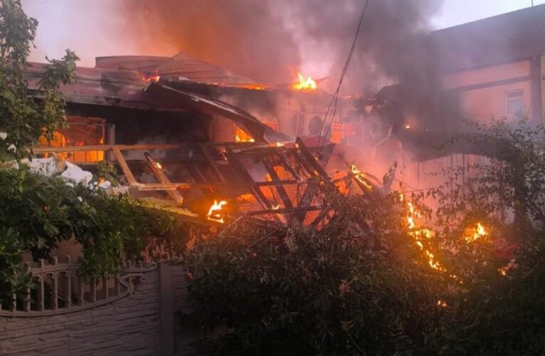 Росіяни атакували Херсон: є загибла й потерпілі