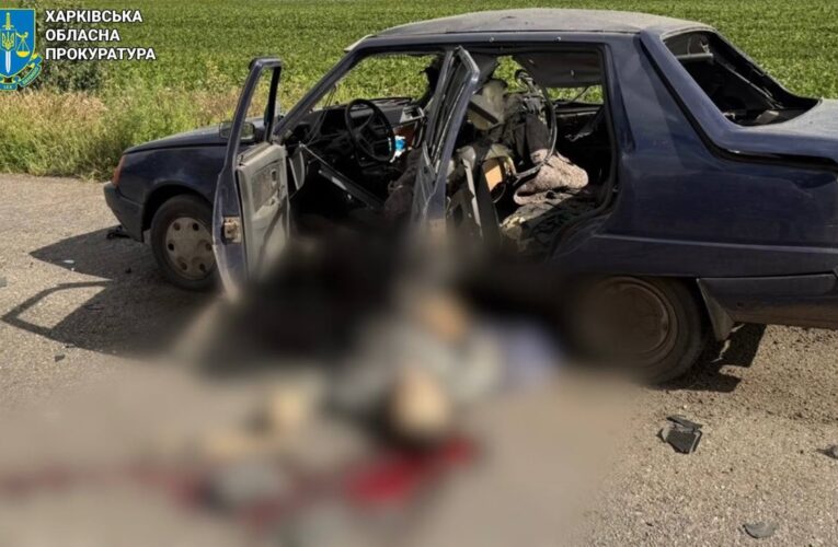 Росіяни поцілили дронами по цивільних авто: троє загиблих