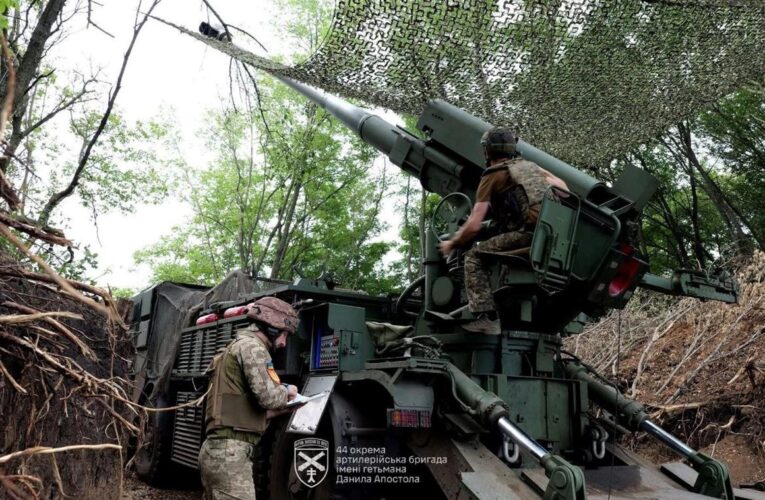 Росіяни тиснуть на 12 напрямках – Генштаб