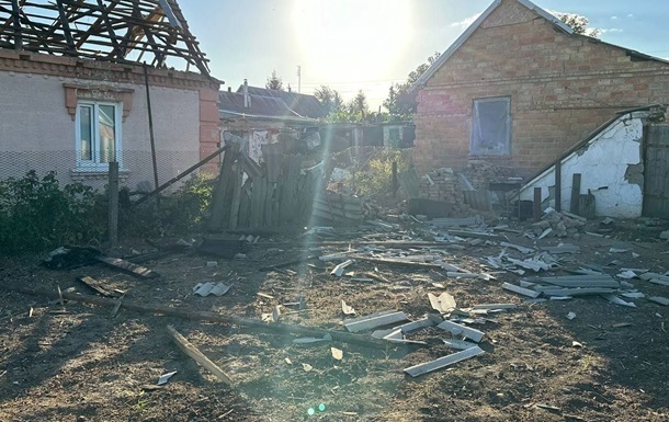 Росіяни вдарили по передмістю Дніпра, є загиблий