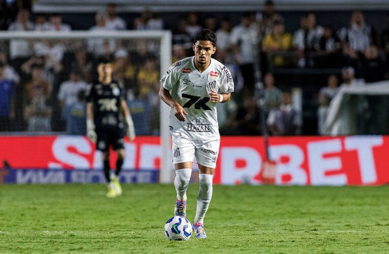 Шахтар планує трансфер 18-річного нападника з Бразилії