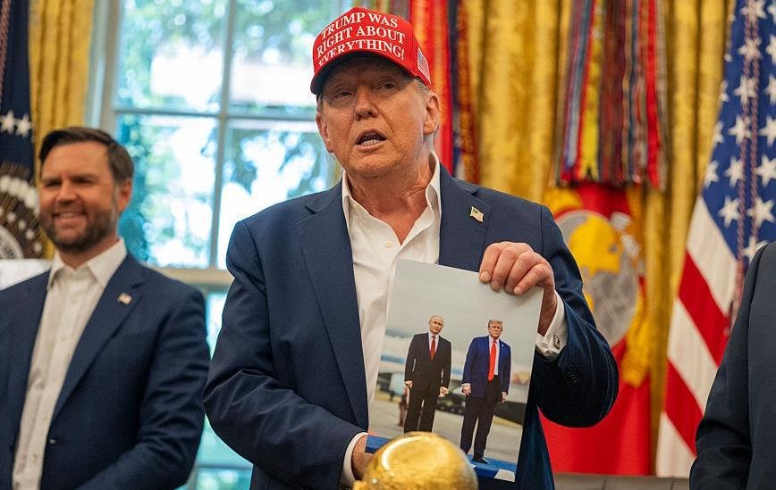 Новини світу - Трамп говорив з Путіним про ядерне роззброєння