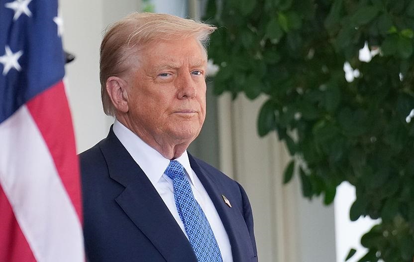 Новини світу - Трамп накинувся на ЗМІ перед зустріччю з Путіним