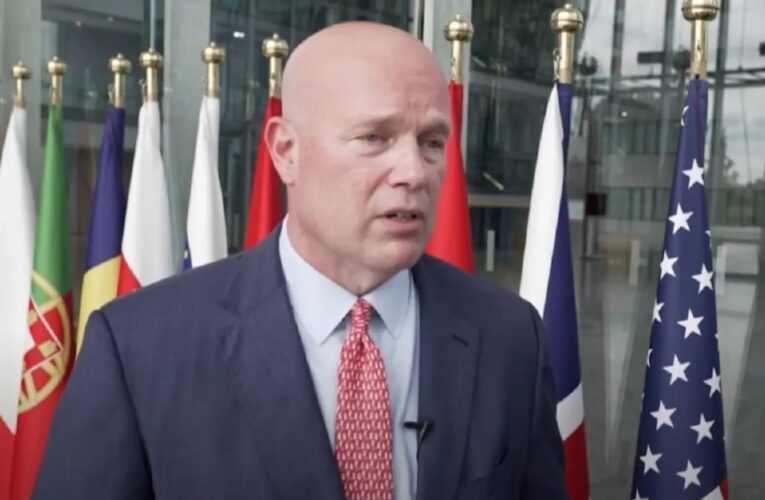 Трамп підштовхує РФ до угоди з Києвом – посол НАТО