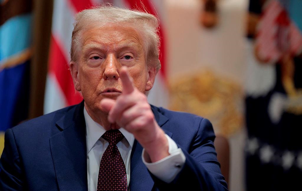 Новини світу - Трамп підтвердив тристоронні переговори лідерів